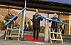 Fra åpningen av Maxbo Stormarked Nygårskrysset i Ås. Fra venstre konsernsjef Carl Otto Løvenskiold, Ås-ordfører Ola Nordal og varehussjef Knut Alstad. Foto: T. Vik
