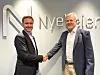 Prosjektleder Kristian Nilsplass i AF Gruppen (til venstre) og prosjektsjef Steinar Fretheim i Nye Veier er klare til å starte bygging av ny E6 mellom Lillehammer og Øyer i Innlandet. Foto: Nye Veier