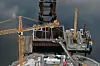Her er spuntkassen ute i Vorma. Kuldeanlegget er i en 20 fots container, med tilførselsrør langs gangbanen. Foto: Bane Nor