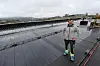 Håvard Krogstadmo i OneCo Elektro sier de har installert 1.134 solcellepaneler på Røykenbadet i Asker.