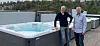 Salgssjef Hans-Christian Hansen og daglig leder Knut Giævær (til høyre) i HotSpring Massasjebad.