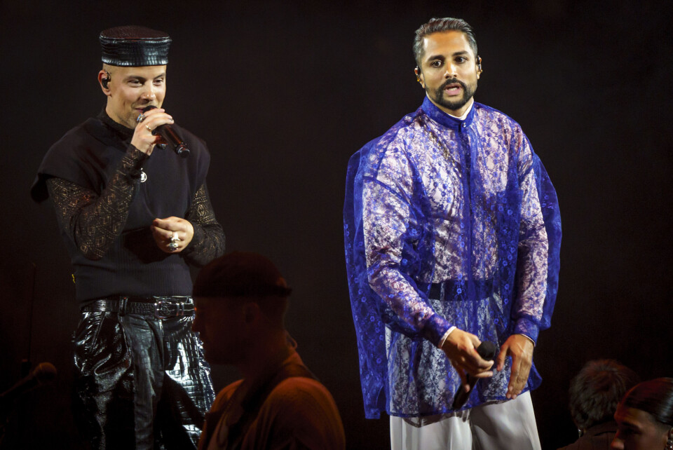 Rapgruppa Karpe, bestående av Magdi Omar Ytreeide Abdelmaguid (t.v..) og Chirag Rashmikant Patel (t.h) selger bygningen kjent som «Festiviteten» i Skien. Rapgruppa Karpe, bestående av Magdi Omar Ytreeide Abdelmaguid (t.v..) og Chirag Rashmikant Patel (t.h) selger bygningen kjent som «Festiviteten» i Skien. Foto: Heiko Junge / NTB
