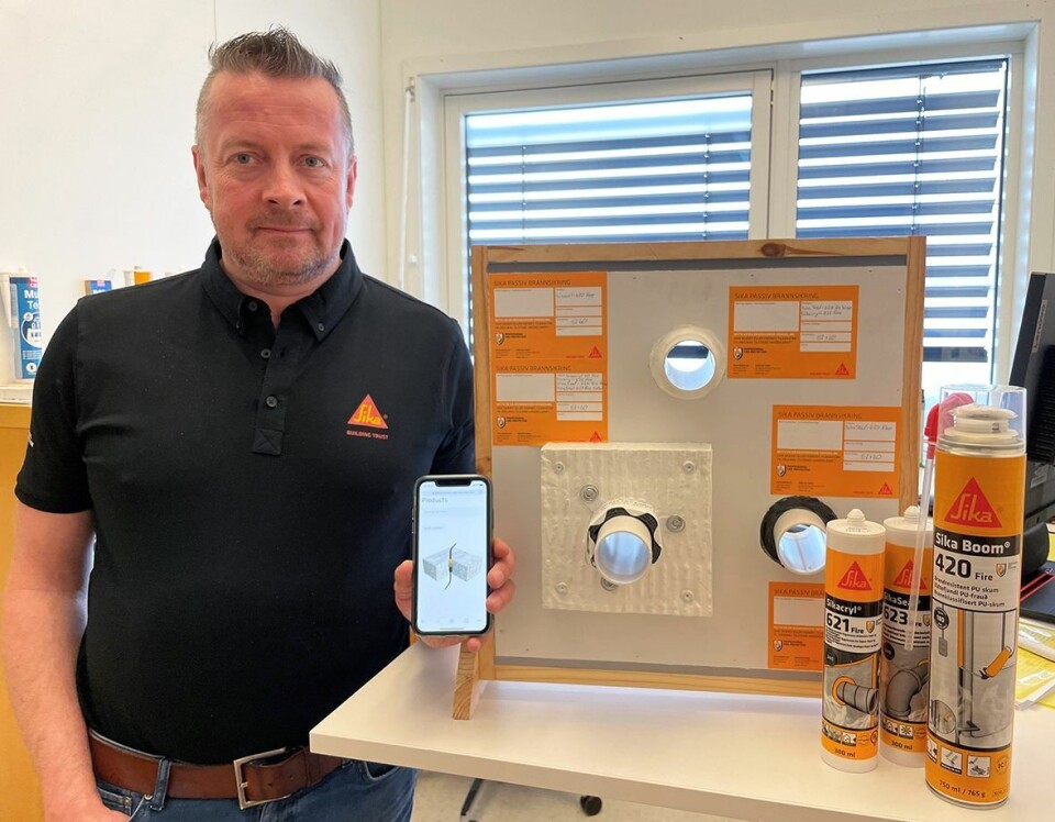 Teknisk produktsjef Eivind Handrum arrangerer kurs i riktig bruk av produkter og oppbygging av systemer for brannsikring. Teknisk produktsjef Eivind Handrum arrangerer kurs i riktig bruk av produkter og oppbygging av systemer for brannsikring.