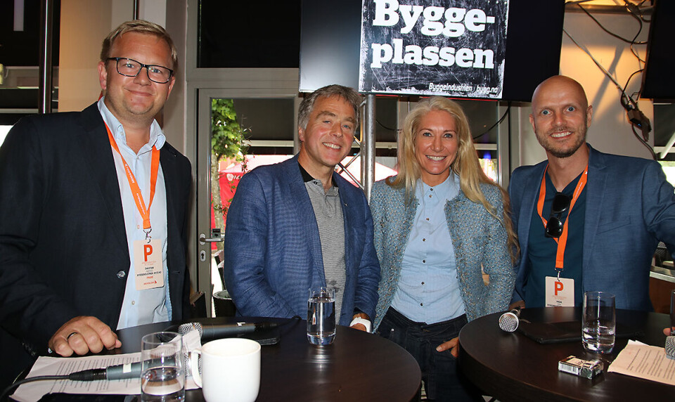 Torsdag besøkte Helge Eide fra KS og Julie Brodtkorb fra MEF Byggeplassen og Kafe Nonno under Arendalsuka.