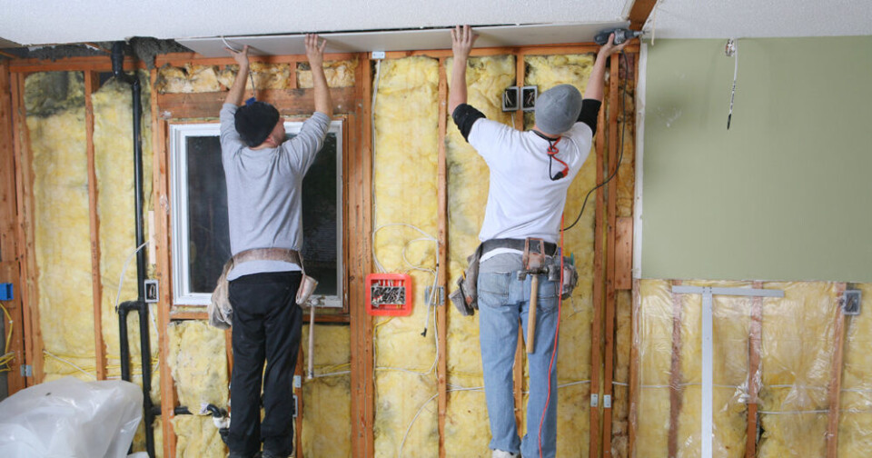 Tre av ti synes svart arbeid er greit