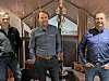Rune Høistad, salgssjef i Røroshytta (f.v.), Øivind Bergstrand, daglig leder i Saltdalshytta BVT AS og Røroshytta BVT AS, og eier og styreleder Jan Henning Kleiv i Røroshytta BVT AS. Foto: Røroshytta
