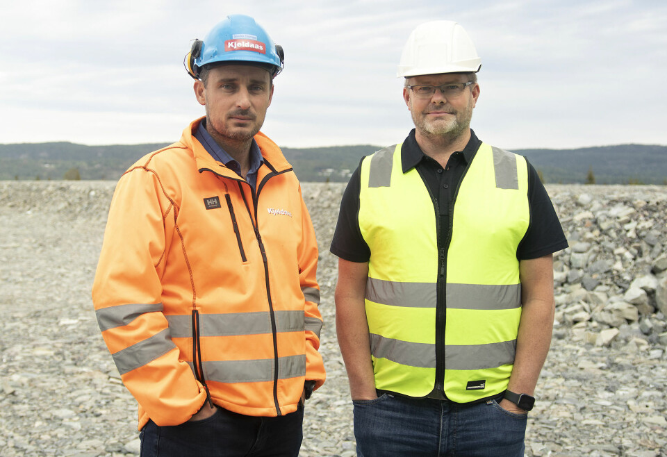 Halvor Lund (t.h.) fra Asak Miljøstein AS og Sindre Stampe fra Kjeldaas AS er godt fornøyd med resultatet.