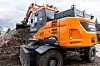 Hjulgraveren DX165W-5 på 17 tonn, er blant de elektriske Doosan-maskinene Rosendal Maskin kan tilby norske kunder. Foto: Doosan.