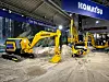 En el-graver med fjernstyring, en elektrisk mini mini graver, en tre tonns el-graver og nyheten PC210E fra Komatsus Bauma-stand i 2022. Arkivfoto: Ådne Homleid