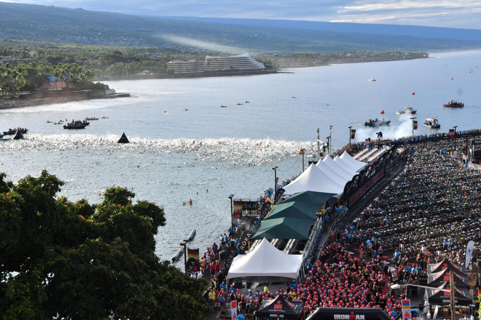 Fra svømmestarten under Ironman på Hawaii. Foto: Privat