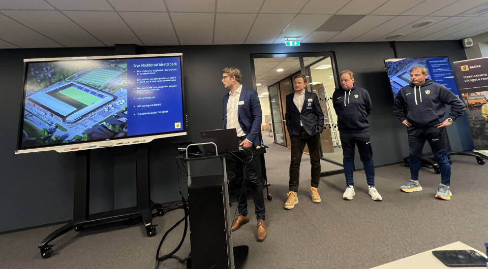Representanter fra Backe og Stabæk fortalte om nye Nadderud Idrettspark.