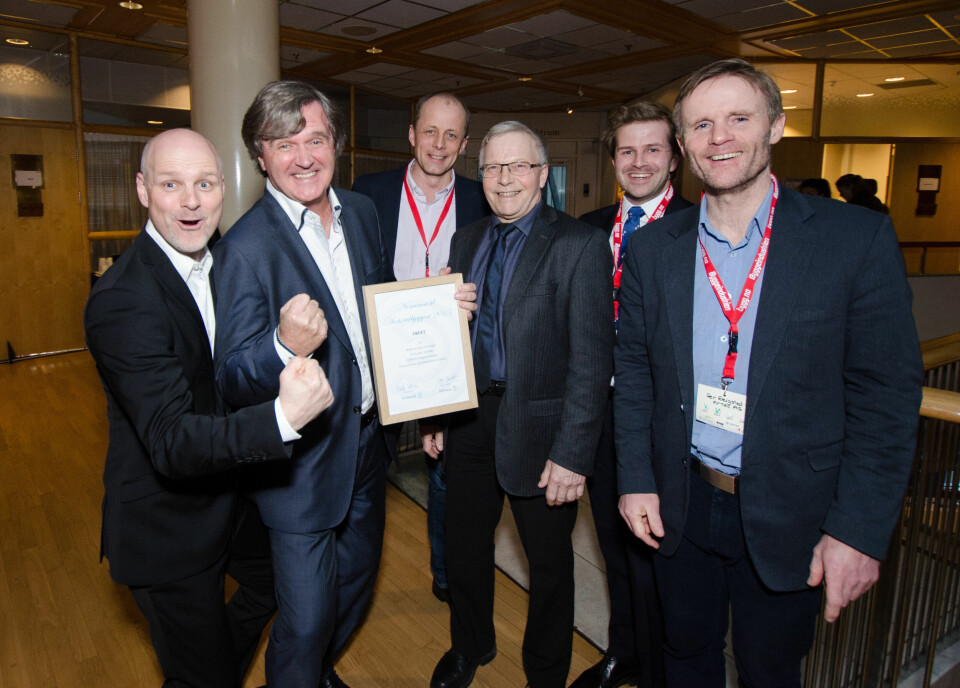 Treet, ved Ole Herbrand Kleppe (fra venstre), Terje W. Gilje, Rune Abrahamsen, Åge Holmestad, Andreas Østvold og Per Reigstad, var en av tre nominerte til Årets trebyggeri.