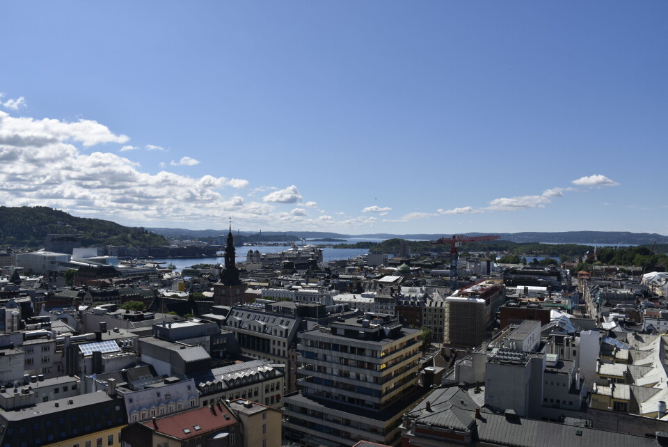 Slik ser det ut bak byggegjerdene når Høyblokka rehabiliteres.