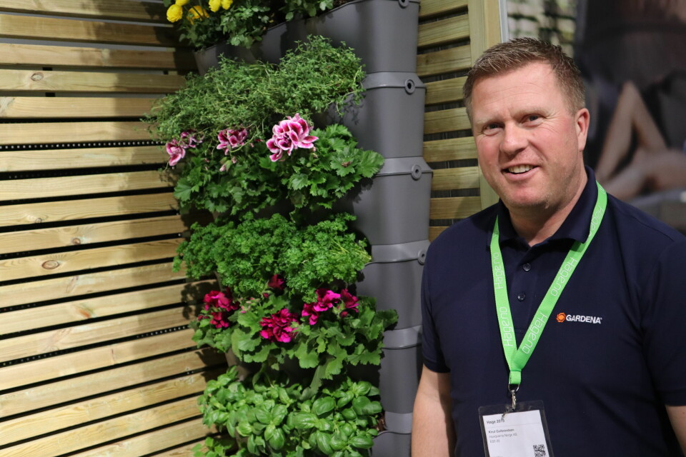 Knut Gulbrandsen i Gardena viste frem dryppvannsanlegg på Hagemessen 2019. Foto: Svanhild Blakstad