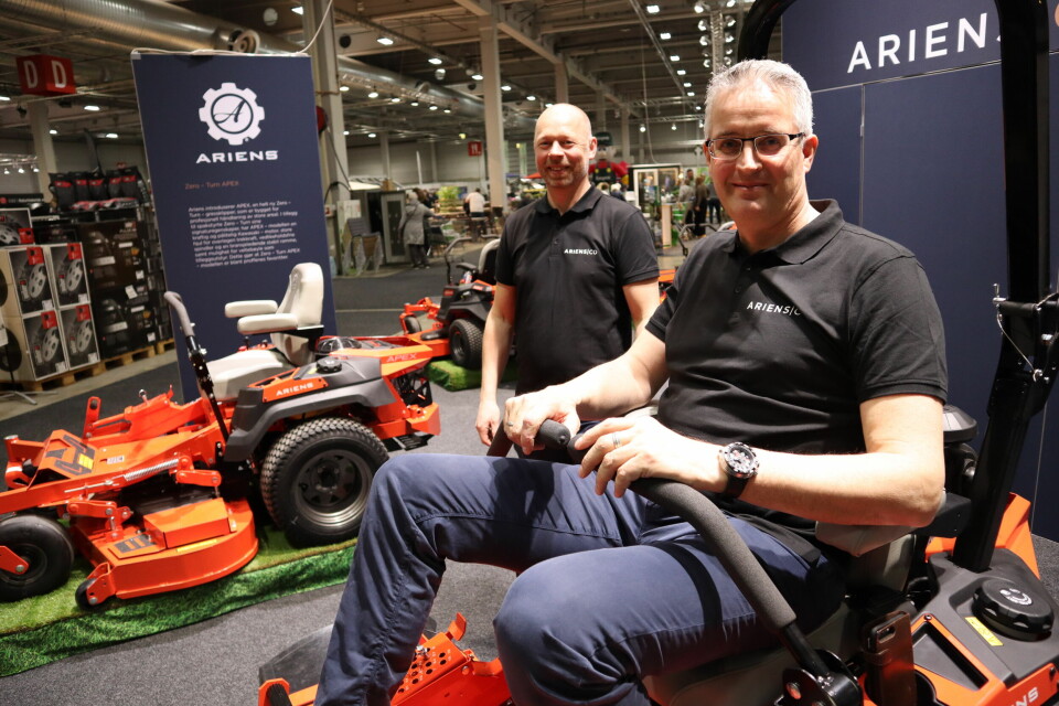 Kristian Inderberg og Frank Brenn i Ariens viste frem amerikanske hage- og parkmaskiner på Hagemessen 2019. Foto: Svanhild Blakstad