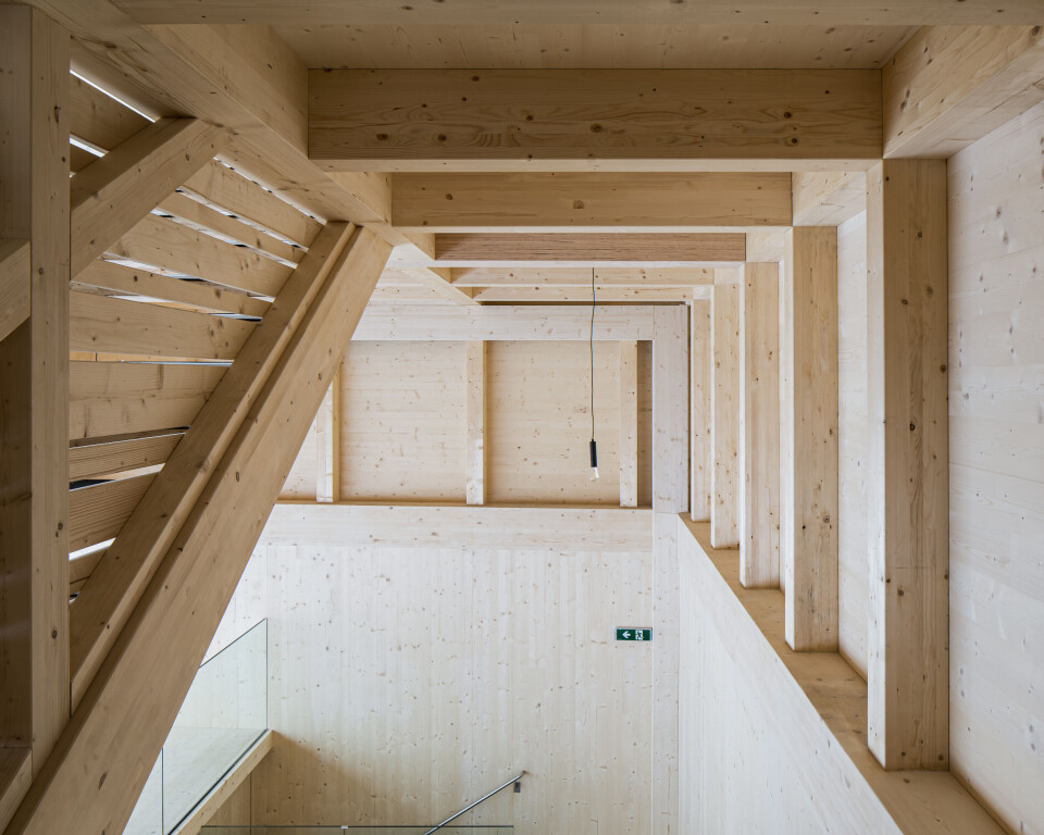 Snøhetta står bak utformingen på denne nye heishytten og utsiktsposten ikke langt fra toppen av Wiedersberger Horn i Østerrike. Foto: Christian Flatscher / Snøhetta