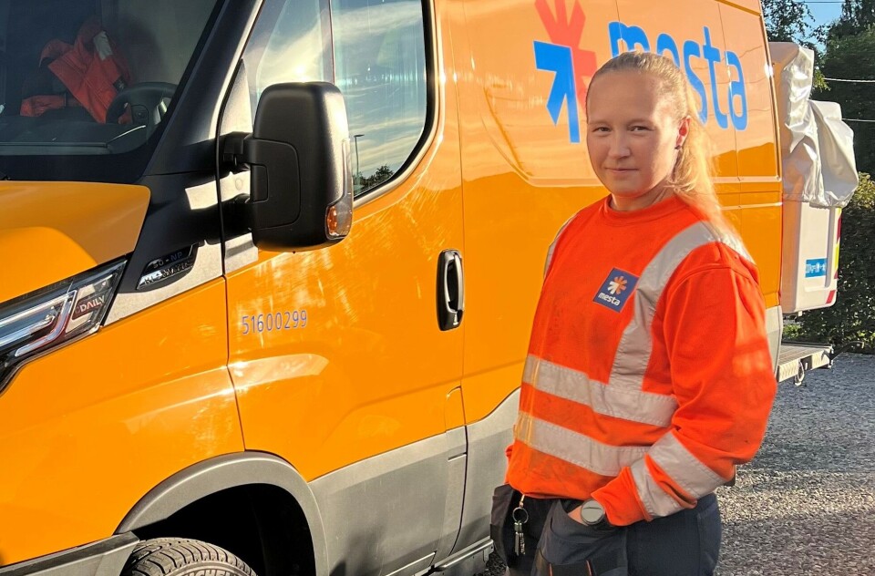 Inge Karoline Kartnes har de siste månedene lagt ut et tjuetalls svært populære videoer på TikTok om arbeidshverdagen i norske tunneler. Inge Karoline Kartnes har de siste månedene lagt ut et tjuetalls svært populære videoer på TikTok om arbeidshverdagen i norske tunneler.