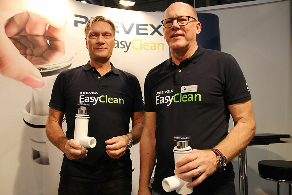 Stefan Skoogh (t.v.) og Conny Eklund i Prewex kan fortelle om stor interesse for den nye vannlåsen på Bygg Reis Deg.