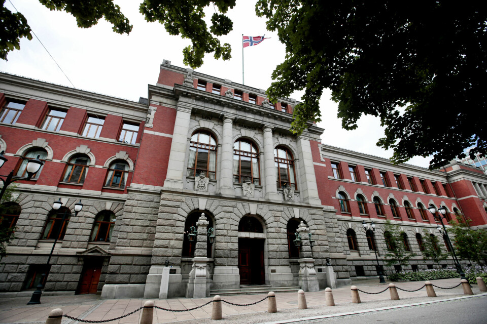 Plunder og heft-saken mellom Backe Stor-Oslo og Elektro-Kontakten skal behandles i Høyestrett. Det er forventet kjennelse innen utgangen av året. Plunder og heft-saken mellom Backe Stor-Oslo og Elektro-Kontakten skal behandles i Høyestrett. Det er forventet kjennelse innen utgangen av året.