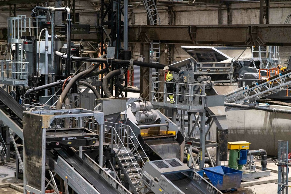 Massehåndteringsselskapet Envir har åpnet sitt nye vaskeanlegg for jord, sand og grus fra forurensede gravemasser i Bergen. Foto: Envir