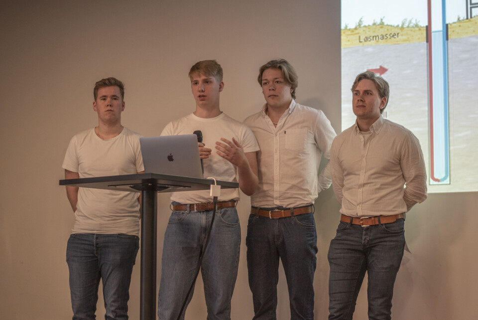 Finalistene fra NTNU lanserte sitt konsept for brønnvarme til sporvekslere på jernbanen.