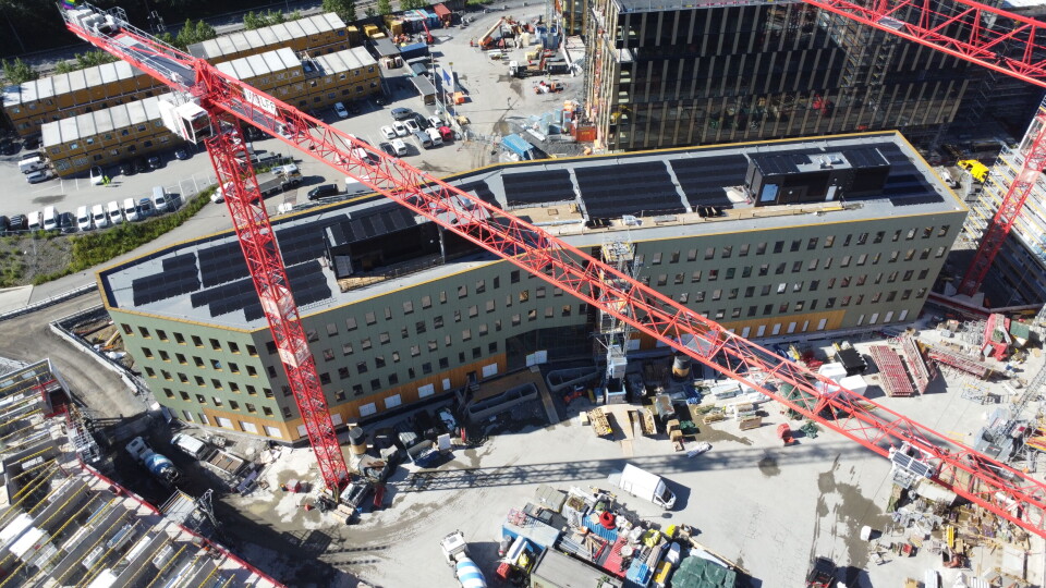 Sagstuen og Apollotech anslår at anlegget vil ha en årlig produksjon på mellom 300.000-350.000 kWh. Foto: Marius Lysø