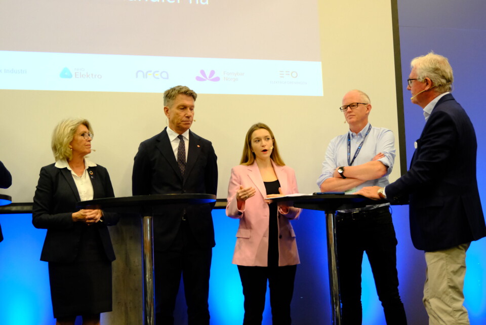 Åpningskonferanse under Eliaden.