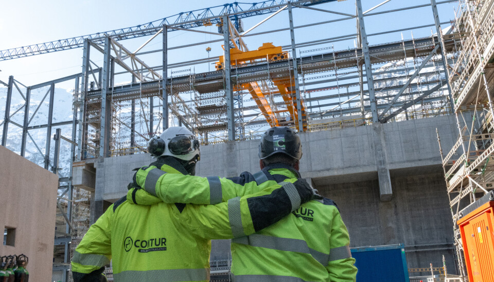 I fjor økte Contur omsetningen til over 1,2 milliarder kroner og minusresultatet fra 2022 ble snudd til en resultatmargin på oppløftende 5,6 prosent. Bildet er fra GZO-prosjektet i Bolidens sinkverk i Odda. Contur hadde ansvaret for grunn og betong i utbyggingen, og prosjektet ble avsluttet i sommer.