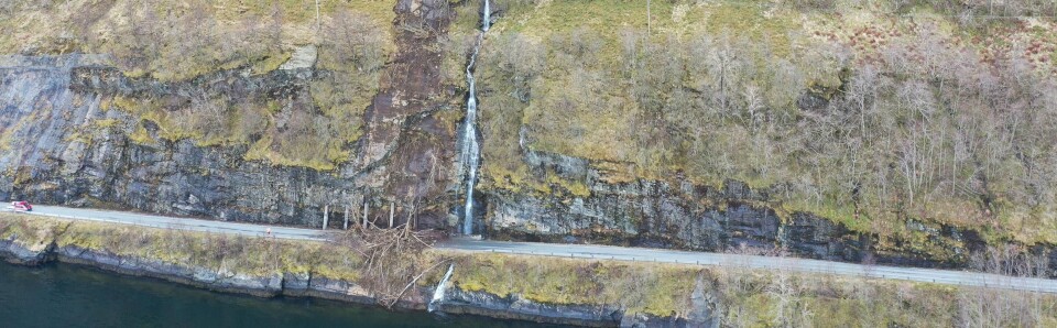 Snart skal en ny tunnel gjøre slutt på den rasfarlige strekningen mellom Hestvika og Heilevang. Foto: Vestland fylkeskommune