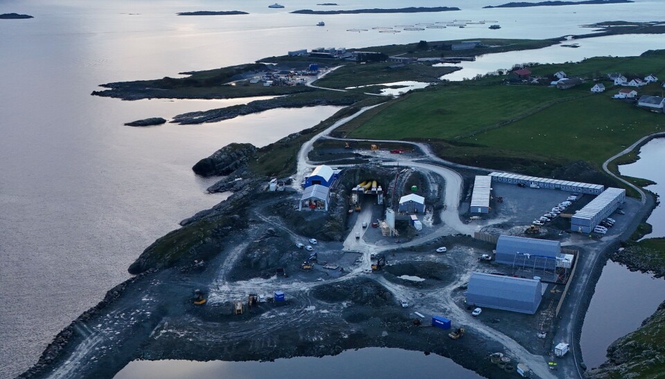 Ølen Betong skal levere elementer og ferdigbetong til E02 Rogfast Midt. Ferdigbetong leveres fra mobilt blandeverk på Kvitsøy, hvor også JV Implenia/Stangeland er på plass. Ølen Betong skal levere elementer og ferdigbetong til E02 Rogfast Midt. Ferdigbetong leveres fra mobilt blandeverk på Kvitsøy, hvor også JV Implenia/Stangeland er på plass. Foto: Statens vegvesen.