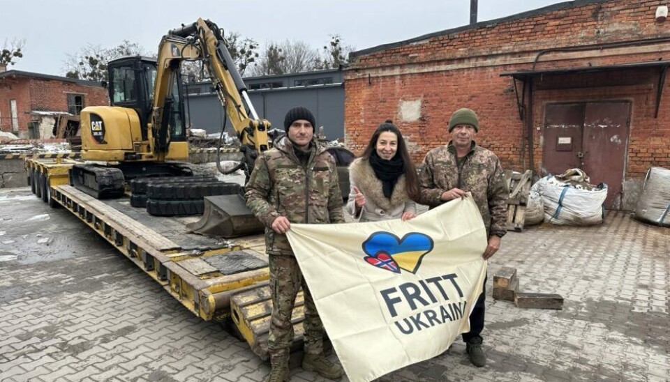 En av gravemaskinene som har ankommet Ukraina. Foto: Fritt Ukraina