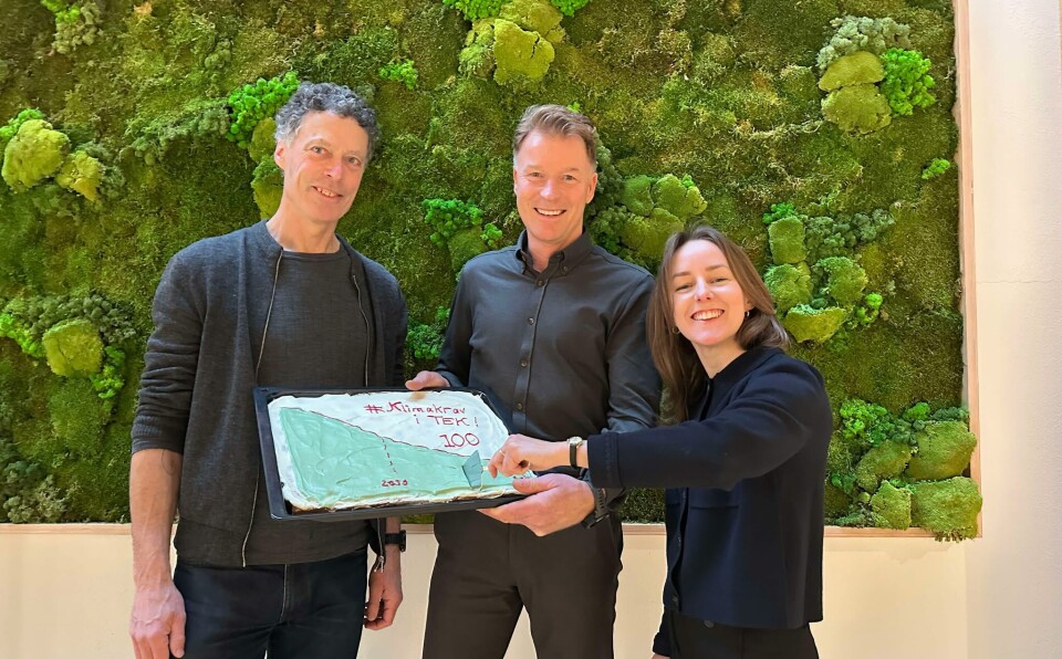 Avtroppende programleder i FutureBuilt, Stein Stoknes (fra venstre), Stein Randby, leder for energi og miljø i Malling og daglig leder i Grønn Byggallianse, Mie Fuglseth. Foto: Marius Lysø