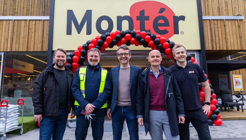 Andreas Knudsen, regionssjef Sør, Optimera (f.v.), Hans Olav Wetrhus, regiondirektør Sør i Optimera, administrerende direktør i Optimera, Erik Tønnesen, Optimeras direktør for Proff & Monter, Petter Gram, og Glenn Olsen, daglig leder Montér Randesund Foto: Optimera/Christoffer Rukke. Foto: Optimera/Christoffer Rukke Andreas Knudsen, regionssjef Sør, Optimera (f.v.), Hans Olav Wetrhus, regiondirektør Sør i Optimera, administrerende direktør i Optimera, Erik Tønnesen, Optimeras direktør for Proff & Monter, Petter Gram, og Glenn Olsen, daglig leder Montér Randesund Foto: Optimera/Christoffer Rukke. Foto: Optimera/Christoffer Rukke