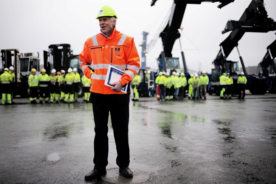 Bernt Stilluf Karlsen, her fra tiden som styreleder i Oslo Havn, retter kritikk mot organiseringen av Fornebubanen i en egen etat. Bernt Stilluf Karlsen, her fra tiden som styreleder i Oslo Havn, retter kritikk mot organiseringen av Fornebubanen i en egen etat. Foto: Tommy Ellingsen / NTB