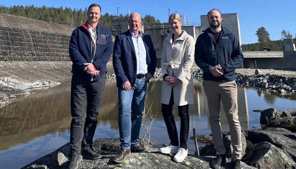 Fra venstre: Roger Homdrom, daglig leder i Consto Anlegg Sør AS, Rolf Knutsen, Prosjektleder i AFK Vannkraft, Camilla Ellefsen, Prosjektleder Arendals Fossekompani, Gentjan Ramaj, prosjektsjef i Consto Anlegg Sør AS. Foto: AFK Vannkraft i Fra venstre: Roger Homdrom, daglig leder i Consto Anlegg Sør AS, Rolf Knutsen, Prosjektleder i AFK Vannkraft, Camilla Ellefsen, Prosjektleder Arendals Fossekompani, Gentjan Ramaj, prosjektsjef i Consto Anlegg Sør AS. Foto: AFK Vannkraft i