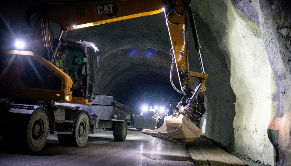 Klargjøring for opphøyd skulder av betong i tunnel. Foto: Tor Kleiven / Hæhre Entreprenør Klargjøring for opphøyd skulder av betong i tunnel. Foto: Tor Kleiven / Hæhre Entreprenør