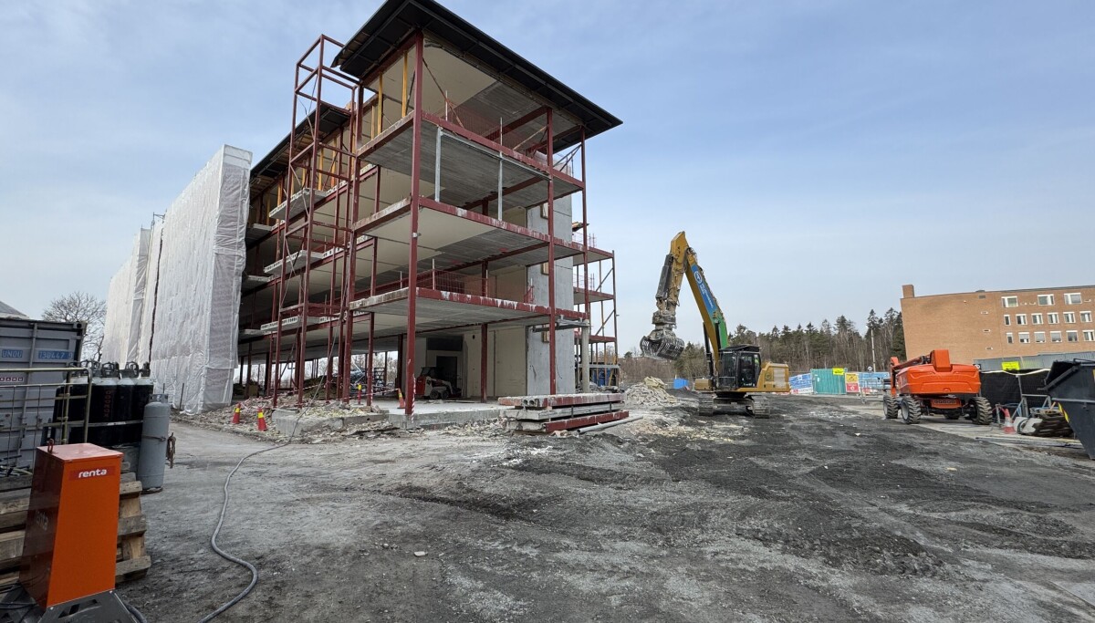Miljøvennlig Riving: 3.500 m² Hulldekker fra Sykehotellet Gjenbrukes i Oslo