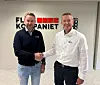 Jan Sperre, kategorisjef i Flisekompaniet (t.v.) og Jørn Helle, administrerende direktør i Litex. Foto: Flisekompaniet
