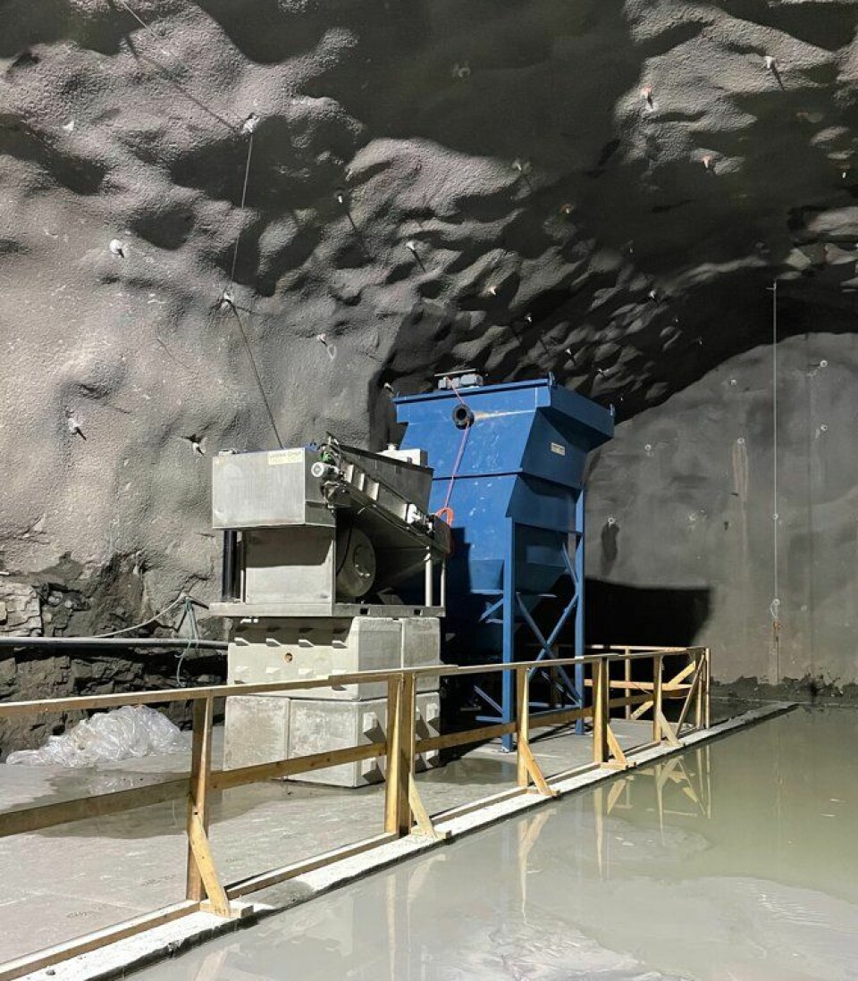 Slamresirkulering: På E39 Lyngdal Øst – Lyngdal Vest omdannes avløpsslam til faststoff som brukes som fyllmasse. Klikk for større versjon Slamresirkulering: På E39 Lyngdal Øst – Lyngdal Vest omdannes avløpsslam til faststoff som brukes som fyllmasse.