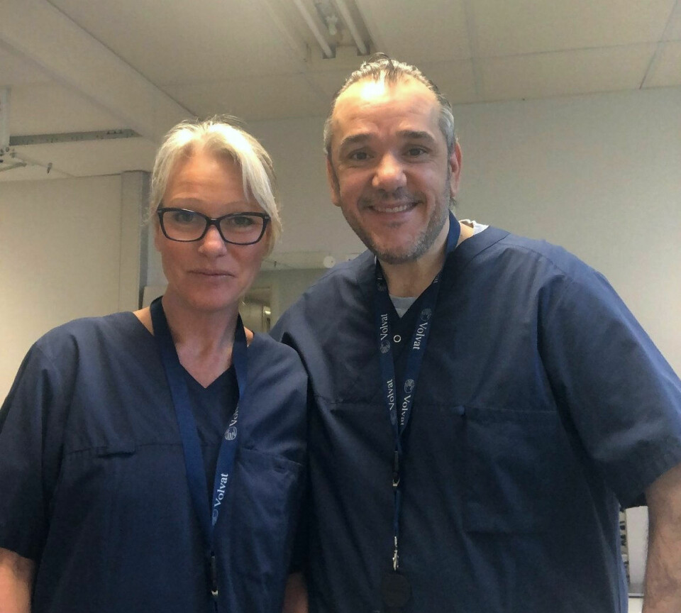 Beate og Mario Rinaldi er gift. Ekteparet møttes ikke på jobb, men på landskamp Norge-Italia i 1998. Som kollegaer siden 2010 er de alltid profesjonelle på jobb, men spøker med at det kunne ha blitt mye oppussing på hjemmebane dersom de ikke fikk engasjere seg i dette på jobb. Til sammen har de ansvaret for etablering, utvikling, drift og vedlikehold av alle Volvats klinikker. Klikk for større versjon