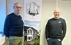 Selger Kolbjørn Sivertsen og daglig leder Roger Sivertsen i Nordbohus Orkland. Foto: Nordbohus
