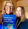 Akkelies van Nes og Claudia Hedwig Yamu presenterer «Introduction to Space Syntax in Urban Studies». Foto: Privat