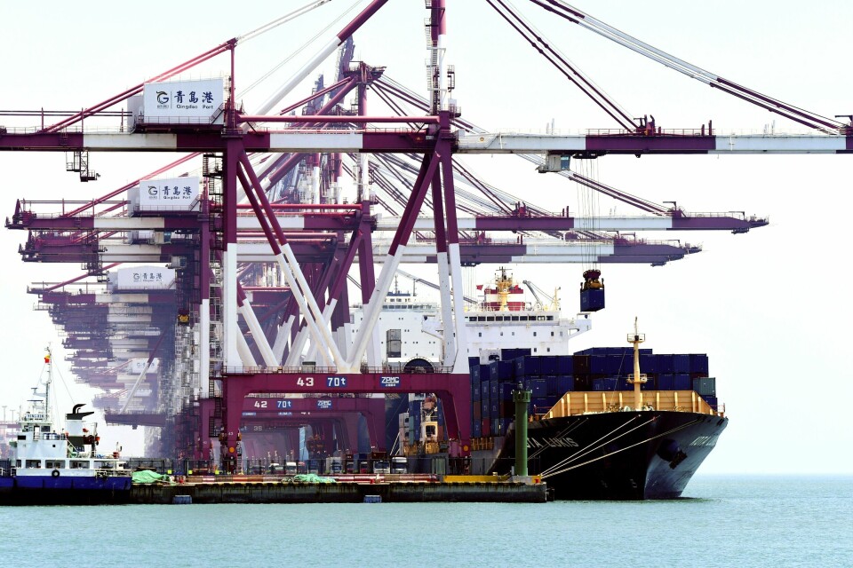 Illustrasjonsbilde fra havnen i Qingdao i Kina. Illustrasjonsbilde fra havnen i Qingdao i Kina. Foto: NTB/Chinatopix via AP