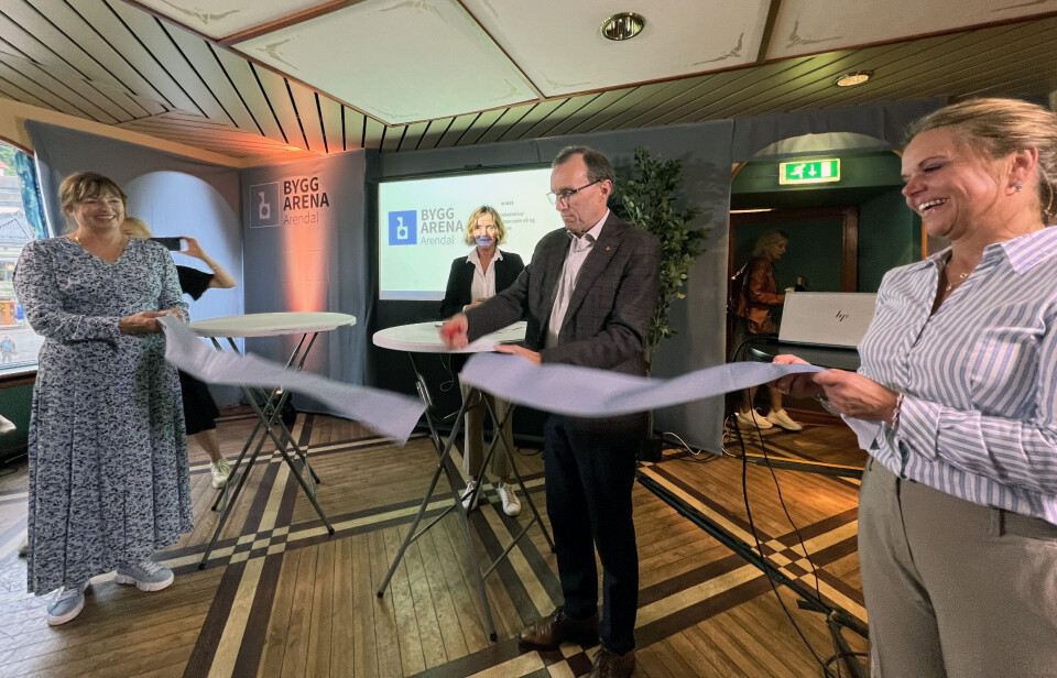 Klima- og miljøminister Espen Barth Eide åpner Bygg Arena Arendal.