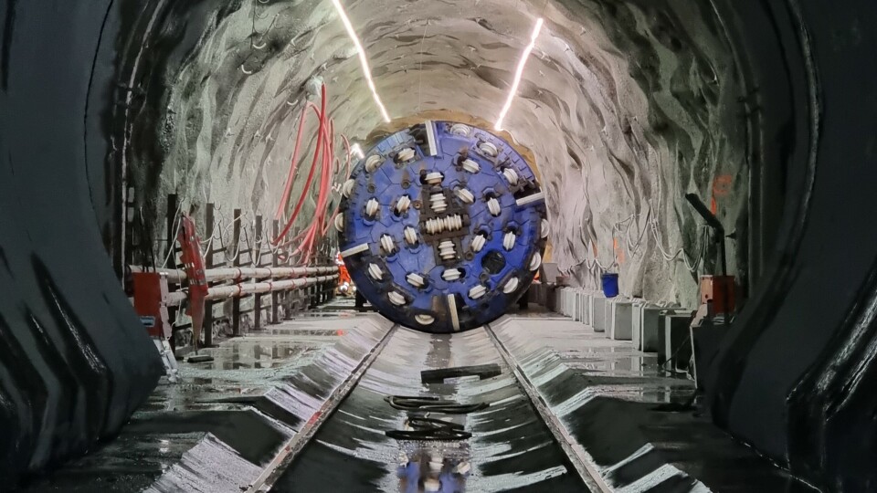 HUSEBY-TBM. Den andre TBMen ved NVO-prosjektet ble startet fra Huseby i første halvdel av mars. På bildet blir tunnelboremaskinene skjøvet inn i oppstillingstunnelen. HUSEBY-TBM. Den andre TBMen ved NVO-prosjektet ble startet fra Huseby i første halvdel av mars. På bildet blir tunnelboremaskinene skjøvet inn i oppstillingstunnelen. Foto: Vann- og avløpsetaten, Oslo kommune.