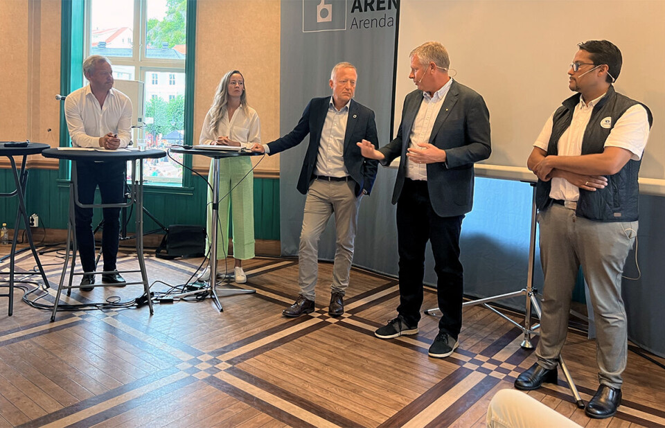 F.v. ordstyrer Stig Bech, Nejra Macic, Harald Vaagaasar Nikolaisen, Asle Randen og Daniel Kjørberg Siraj. F.v. ordstyrer Stig Bech, Nejra Macic, Harald Vaagaasar Nikolaisen, Asle Randen og Daniel Kjørberg Siraj.